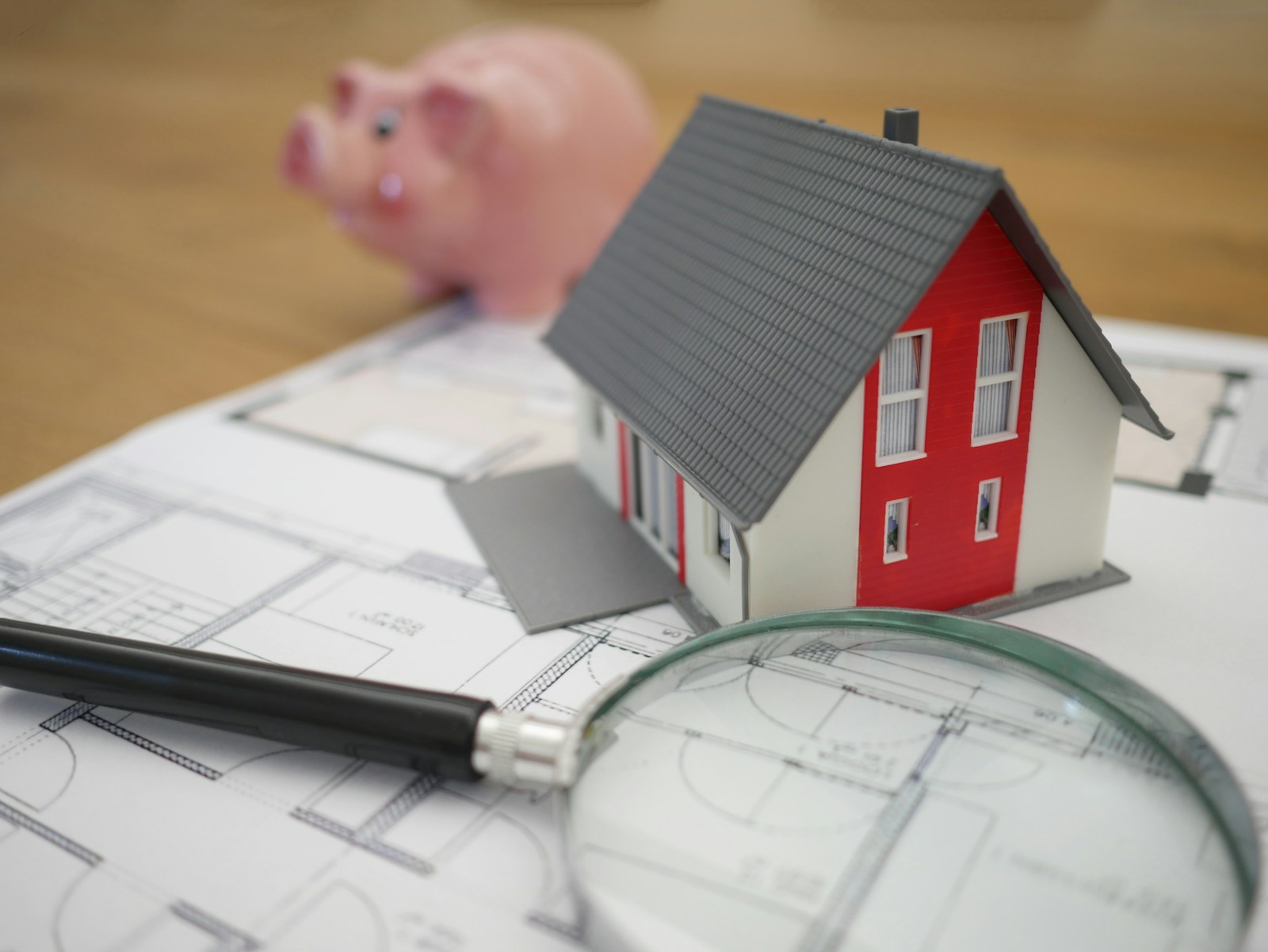 HELOC vs home equity loan: fixed payments vs revolving credit