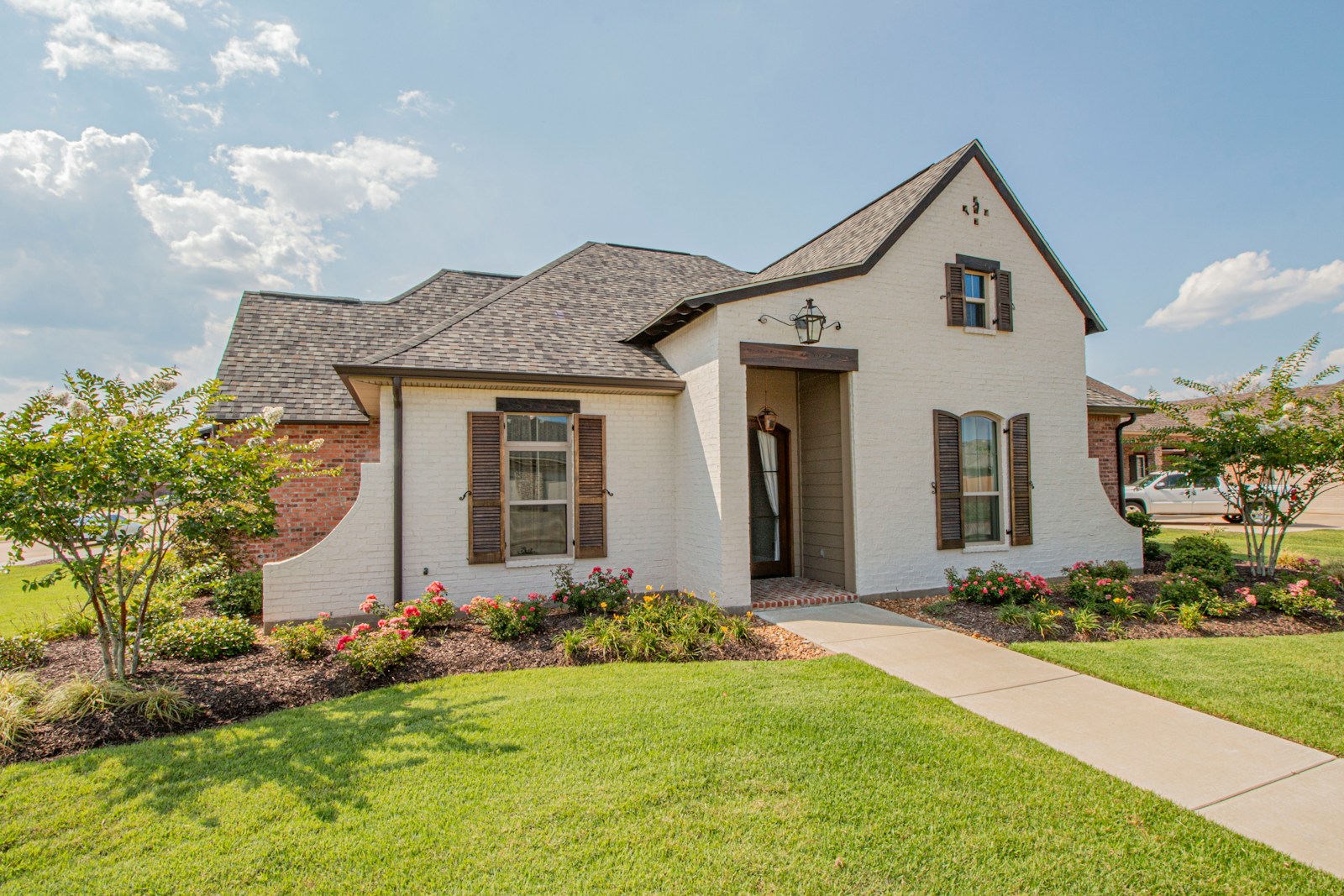 Streamline refinance for FHA and VA loans: faster but not always cheaper